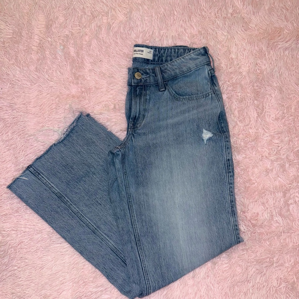 Hollister Women's Light Blue Low Rise Baggy Jeans